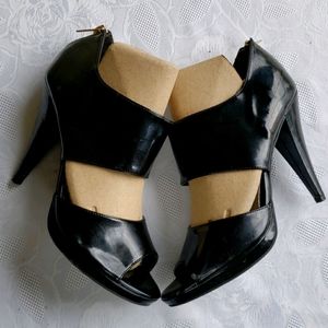 COPY - 4" black heels